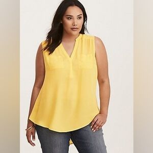 NEW! Torrid NEW! Torrid Pullover Sleeveless Blouse, NWT, Plue Size 1